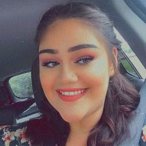 Meet your Posher, Hayley